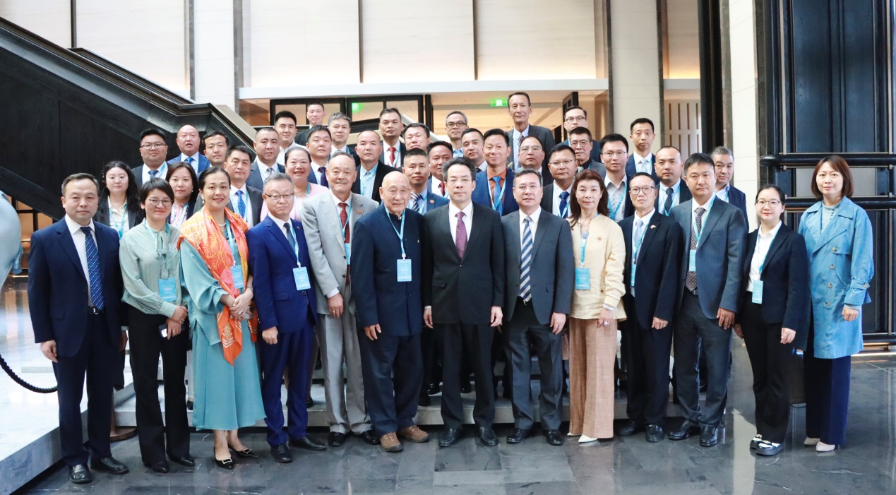 C:\Users\xl\AppData\Local\Temp\WeChat Files\eb18b7c7d87875ab181a667e2c473c9.jpg