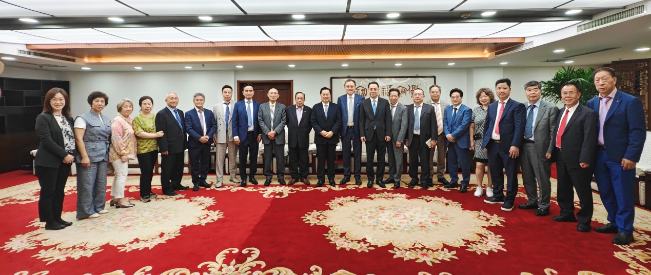 C:\Users\xl\AppData\Local\Temp\WeChat Files\d073773165bf4bc9d5f5f91c2b0da69.jpg